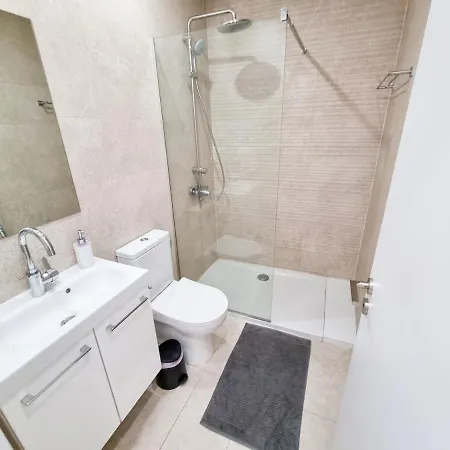 Sea Bay شقة لارنكا